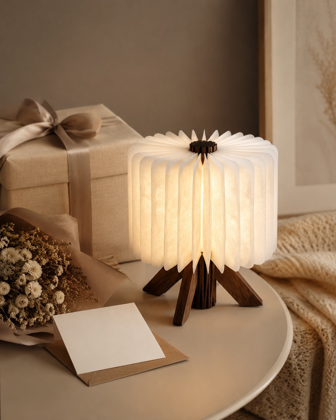 Fashionable Wooden USB Folding Charging Table Lamp