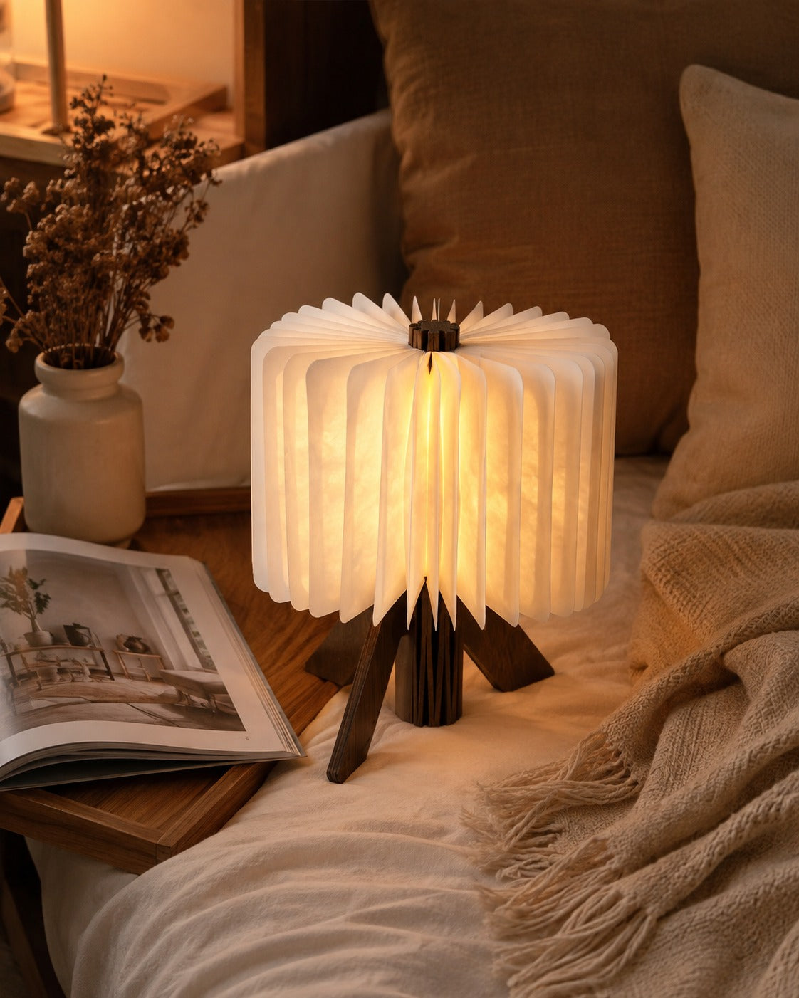 Fashionable Wooden USB Folding Charging Table Lamp